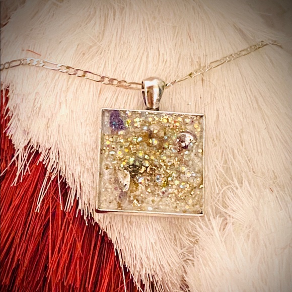 NWT 1 OF A KIND WHITE CRYSTALS DRUZY PENDANT - Picture 3 of 7